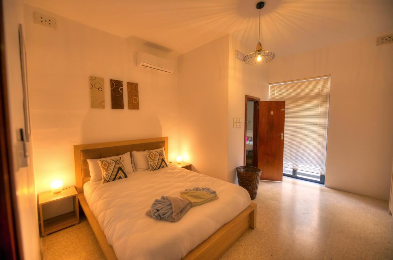 Enormous 3Bedrooms Seafront With Balcony Pdeh1-1 Сліма Екстер'єр фото