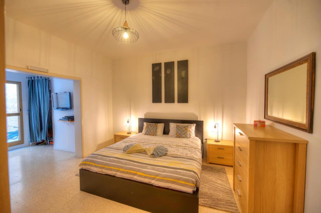 Enormous 3Bedrooms Seafront With Balcony Pdeh1-1 Сліма Екстер'єр фото