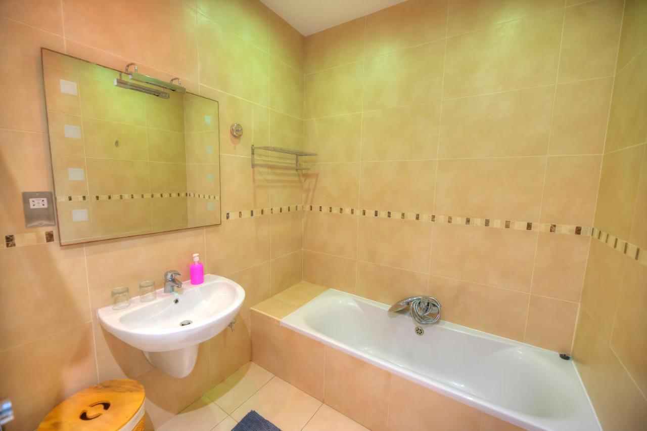Enormous 3Bedrooms Seafront With Balcony Pdeh1-1 Сліма Екстер'єр фото