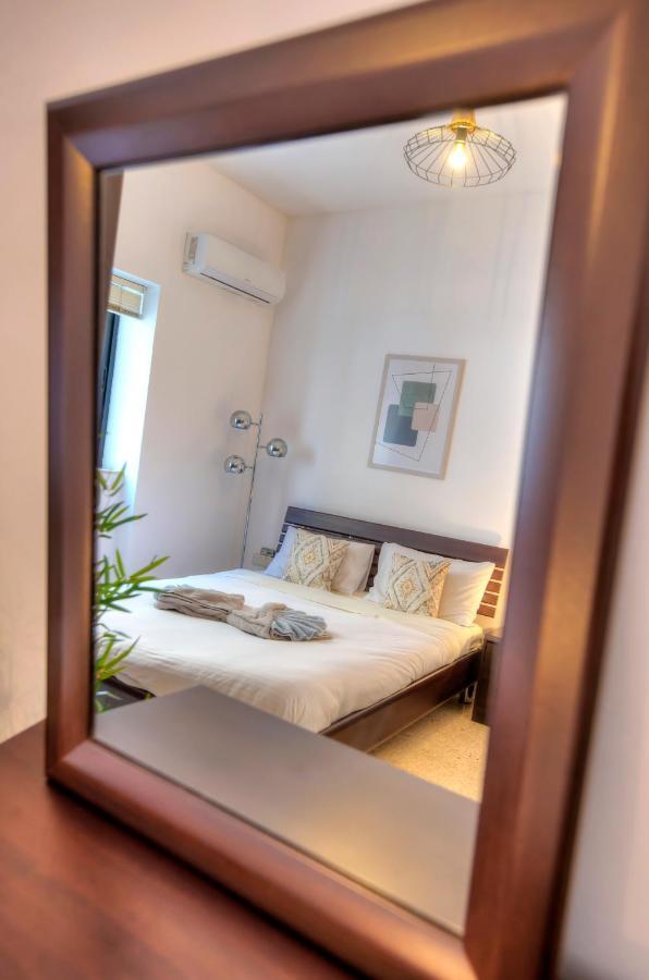 Enormous 3Bedrooms Seafront With Balcony Pdeh1-1 Сліма Екстер'єр фото